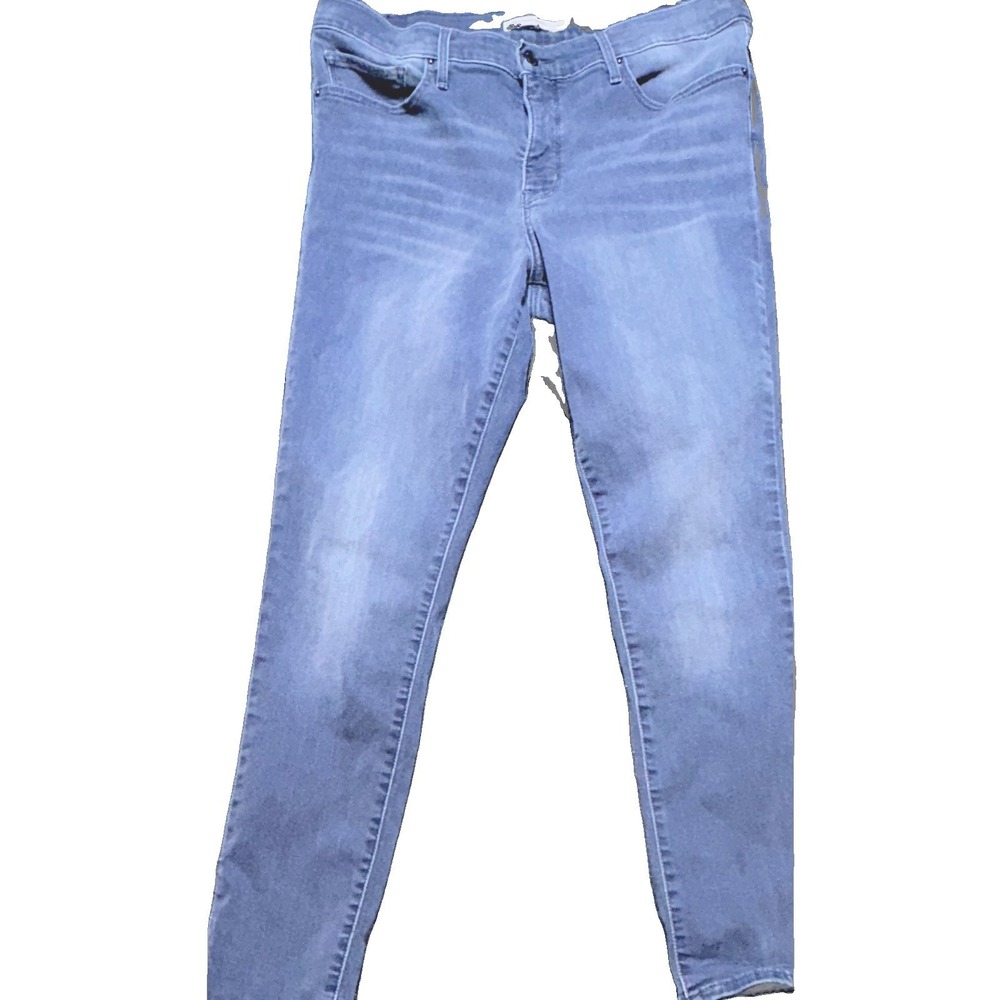 Levi's Shaping 311 Women's Skinny Gray Light Wash Denim Jeans 5-Pocket